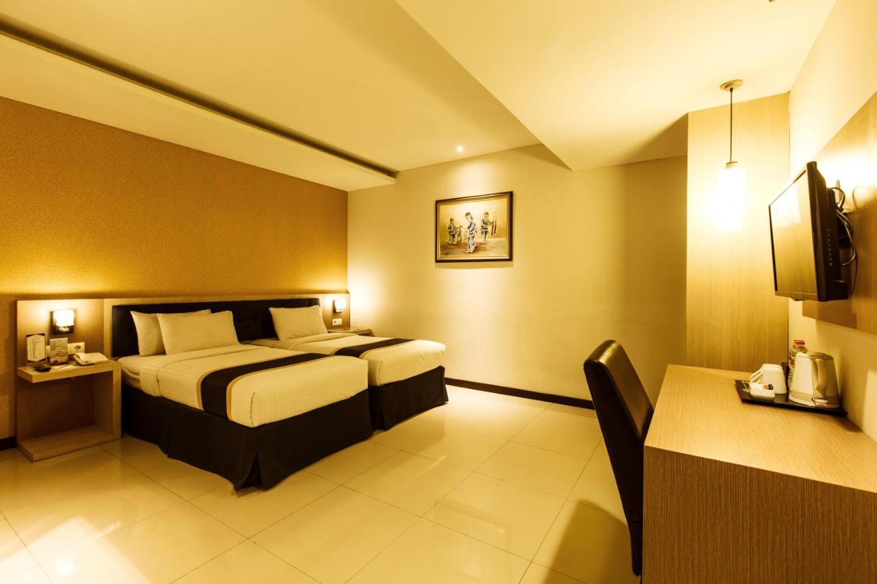 D'Best Hotel Pasar Baru בנדונג מראה חיצוני תמונה