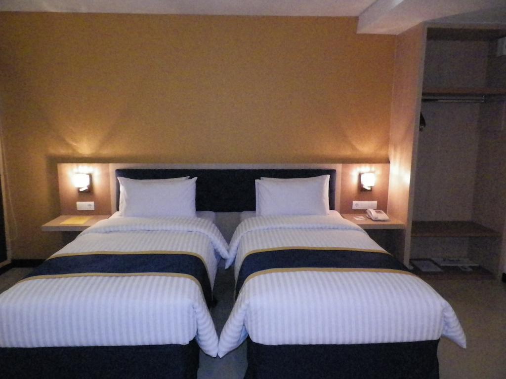 D'Best Hotel Pasar Baru בנדונג חדר תמונה