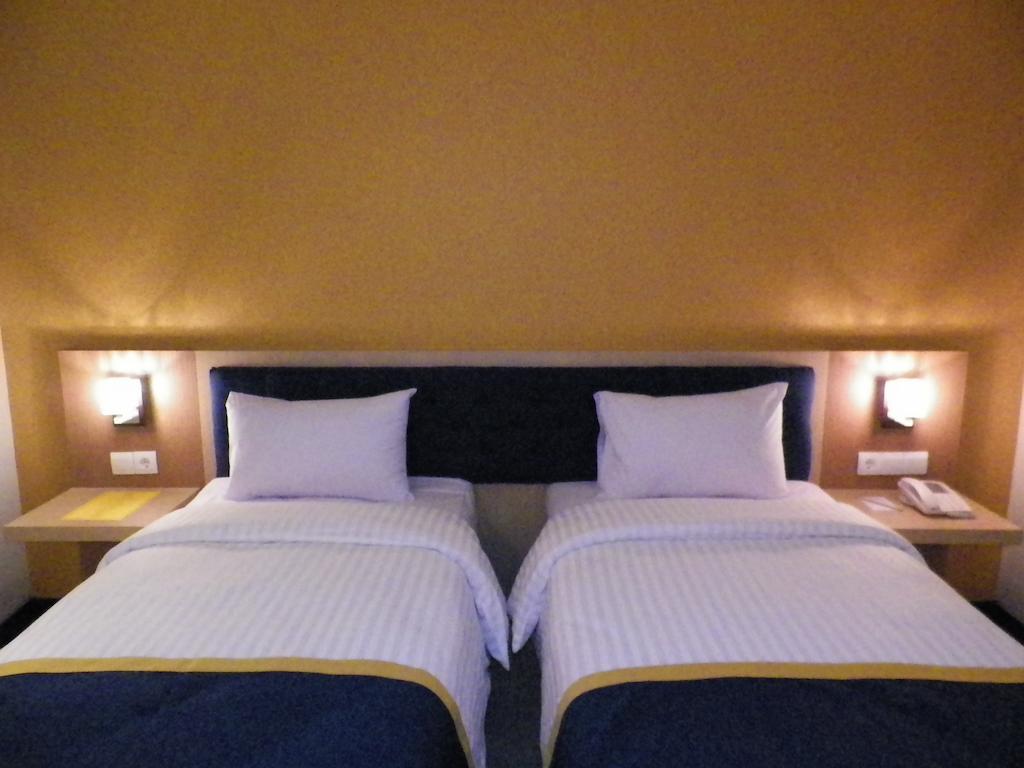 D'Best Hotel Pasar Baru בנדונג חדר תמונה