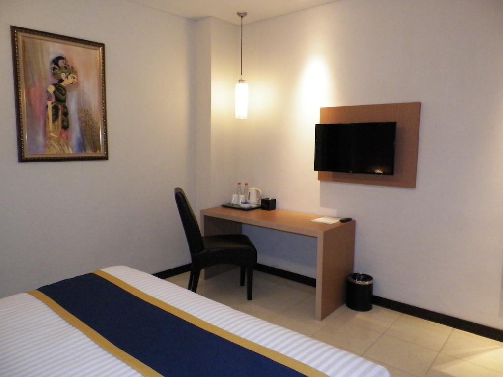 D'Best Hotel Pasar Baru בנדונג מראה חיצוני תמונה